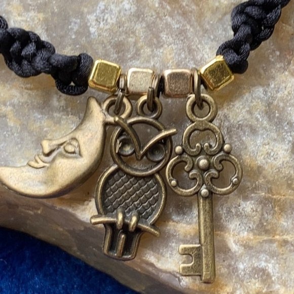 Wicca spiritual inspired braided bracelet - Picture 7 of 15